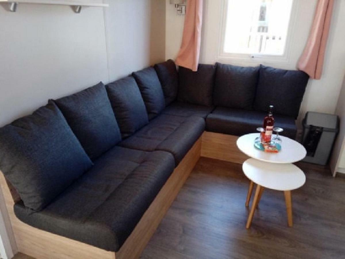 Mobilhome Saint Julien En Born Экстерьер фото