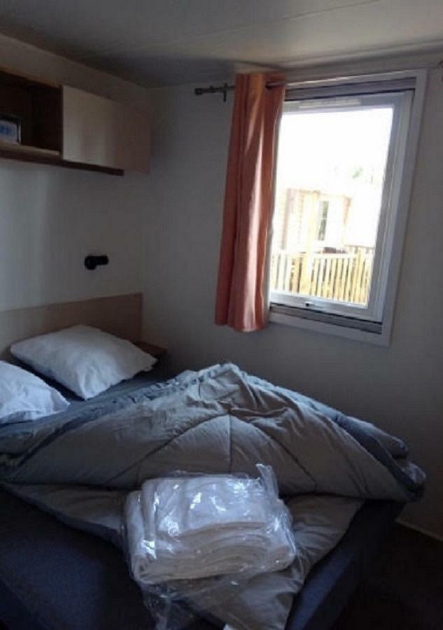 Mobilhome Saint Julien En Born Экстерьер фото