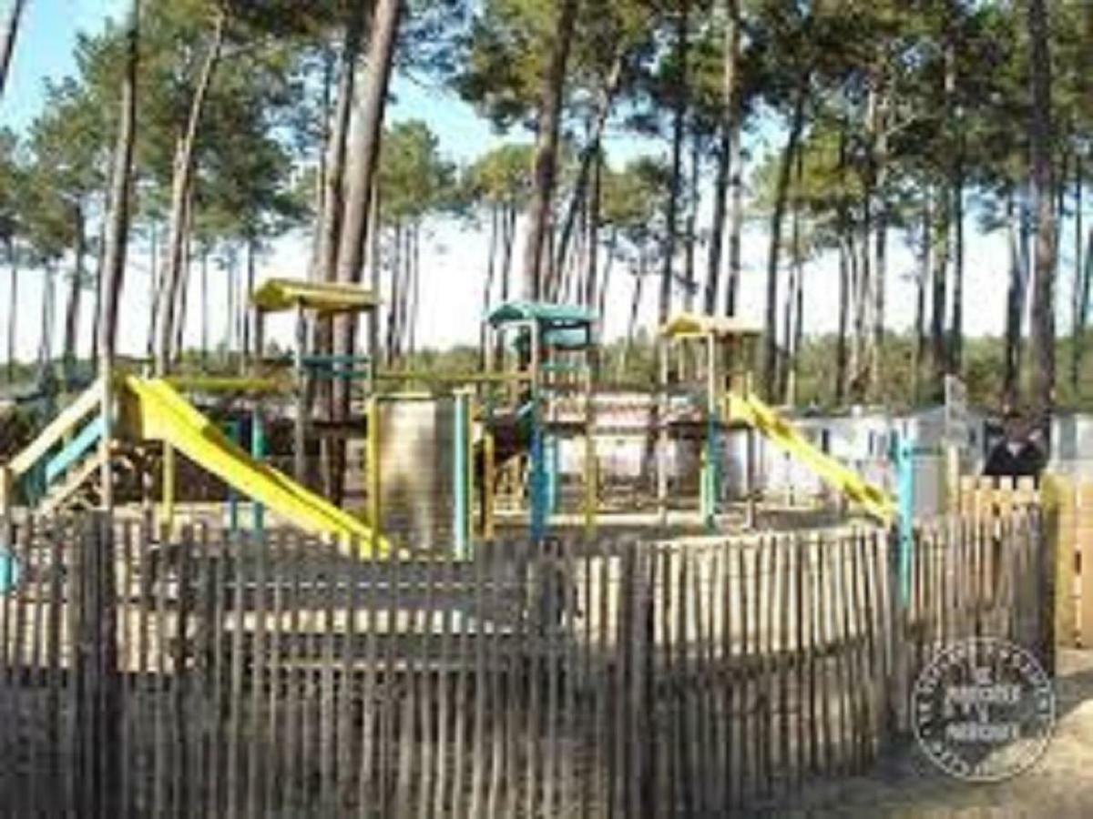 Mobilhome Saint Julien En Born Экстерьер фото