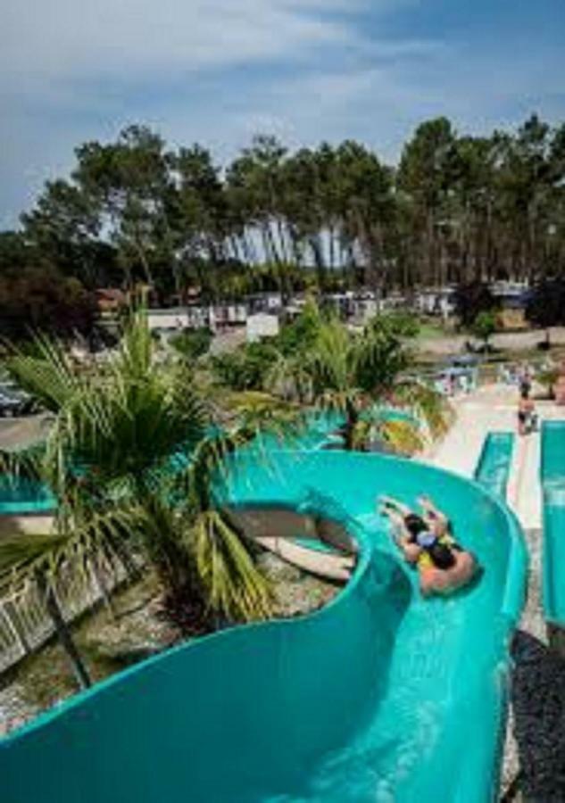Mobilhome Saint Julien En Born Экстерьер фото
